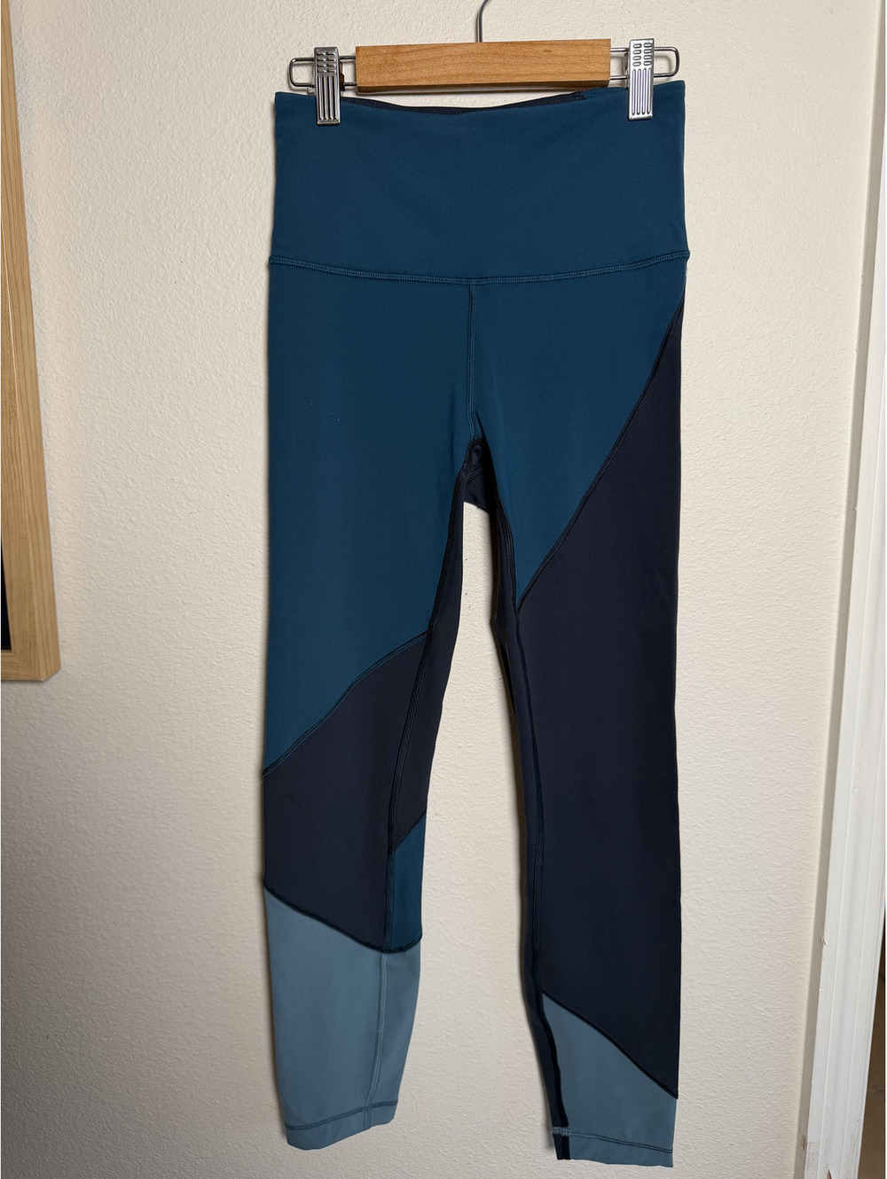 Lululemon Get Going Train Tight Colorblock Leggings Navy Teal Size 6